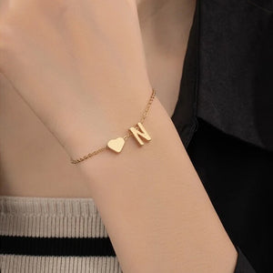 Bracelet initiale cœur femme en acier inoxydable 14K